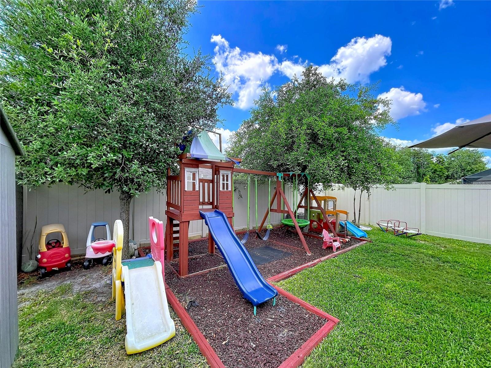 Image 32 of 40 For 32628 Abby Lax Lane