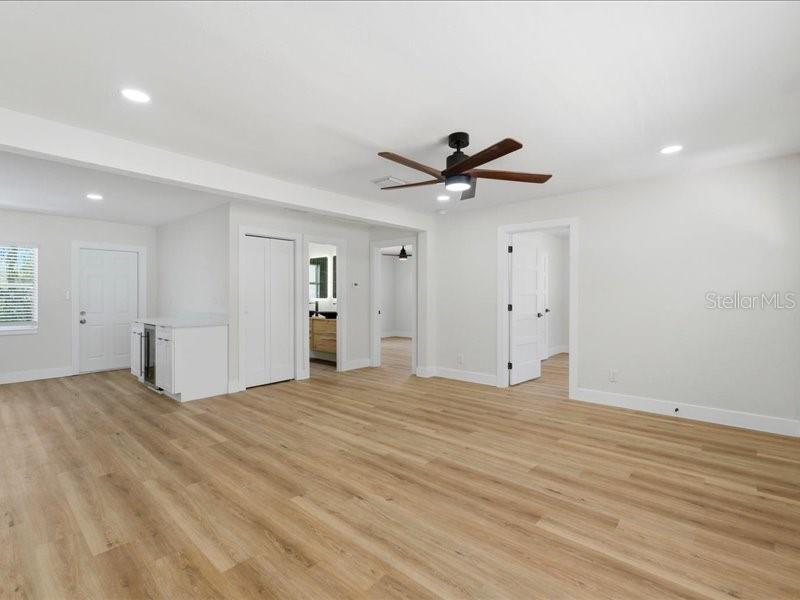 Image 16 of 44 For 1912 Hanna Avenue