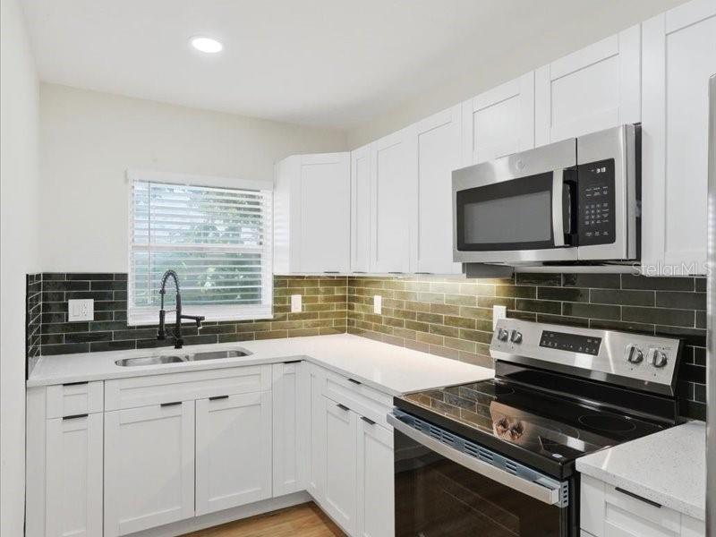 Image 19 of 44 For 1912 Hanna Avenue