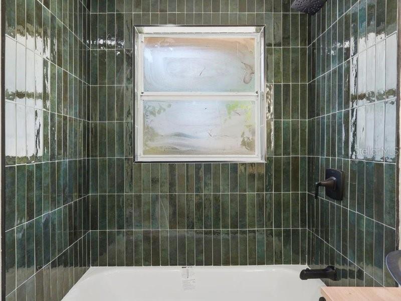 Image 32 of 44 For 1912 Hanna Avenue