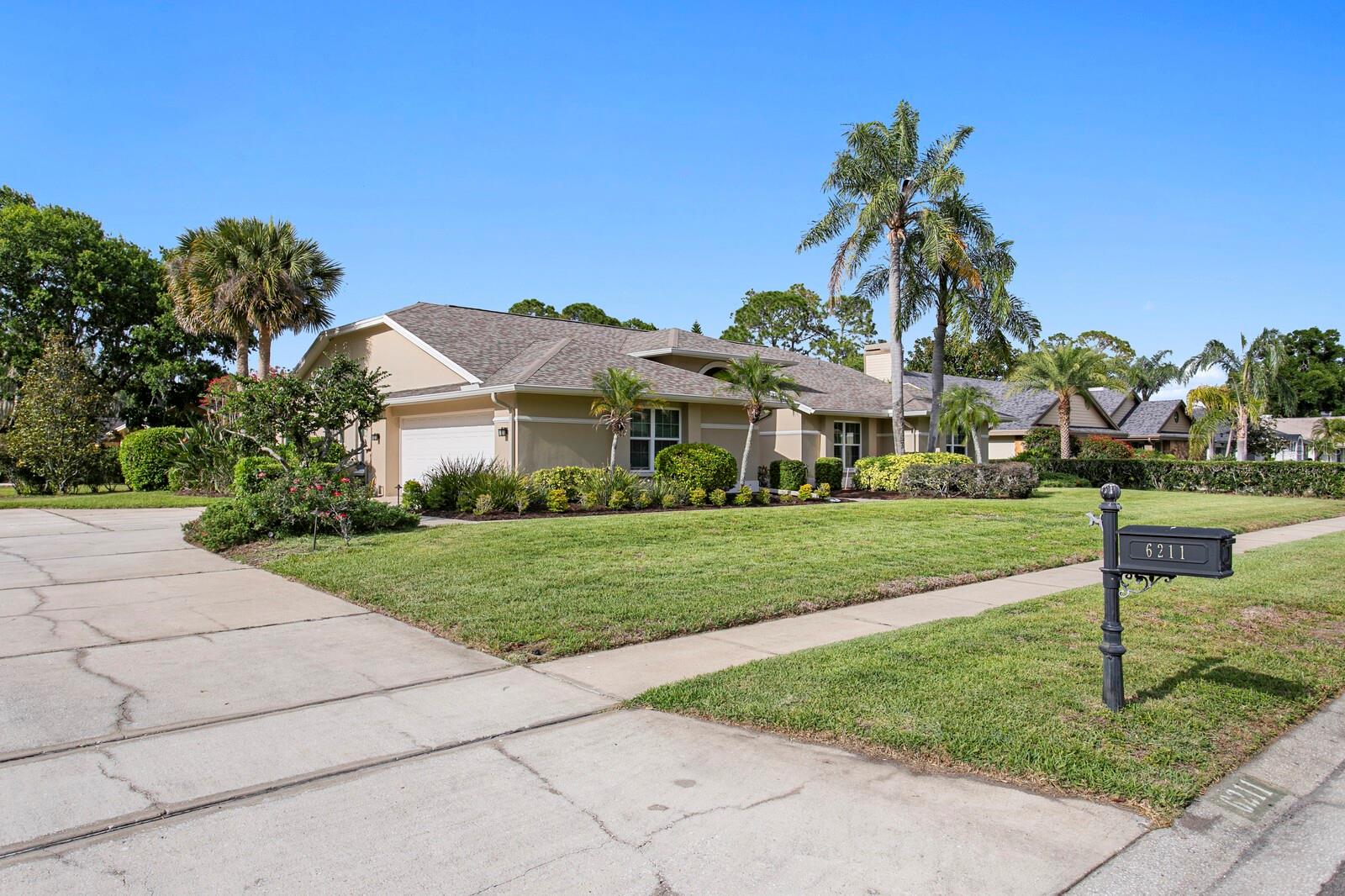 Image 5 of 50 For 6211 Iroquois Court