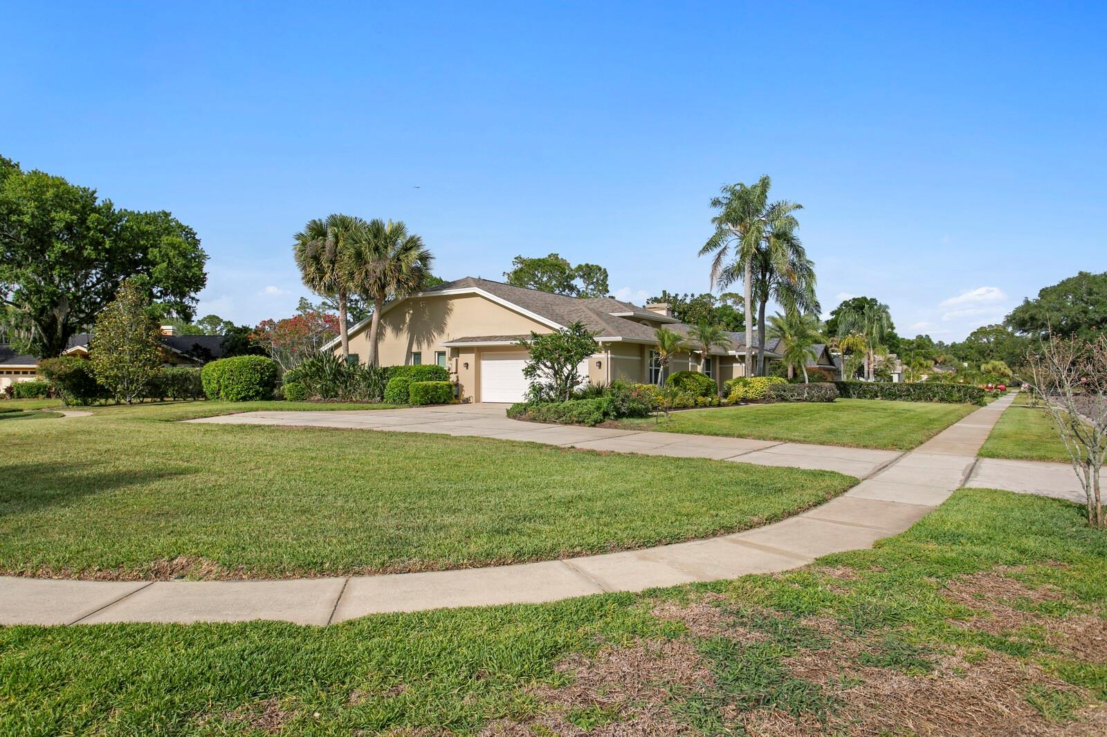 Image 6 of 50 For 6211 Iroquois Court