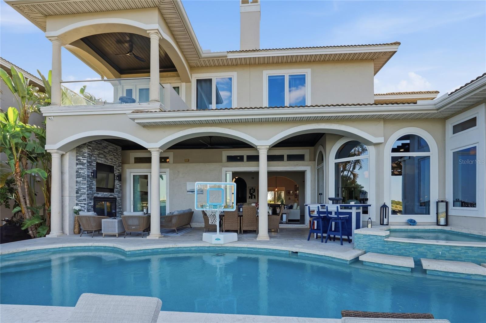 Image 11 of 61 For 4117 Causeway Vista Drive