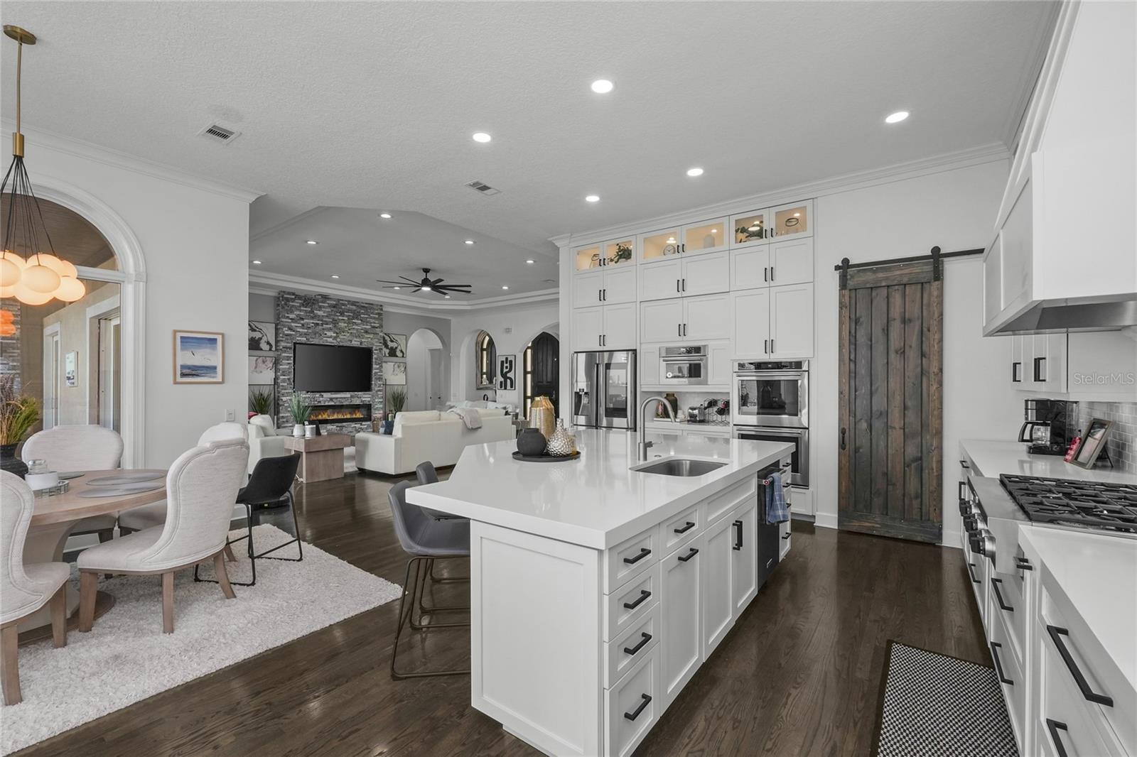 Image 29 of 61 For 4117 Causeway Vista Drive