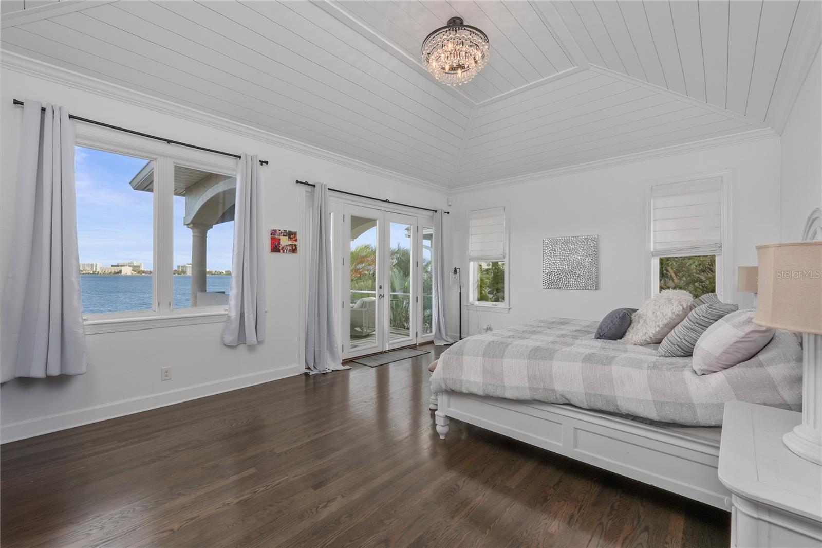 Image 38 of 61 For 4117 Causeway Vista Drive