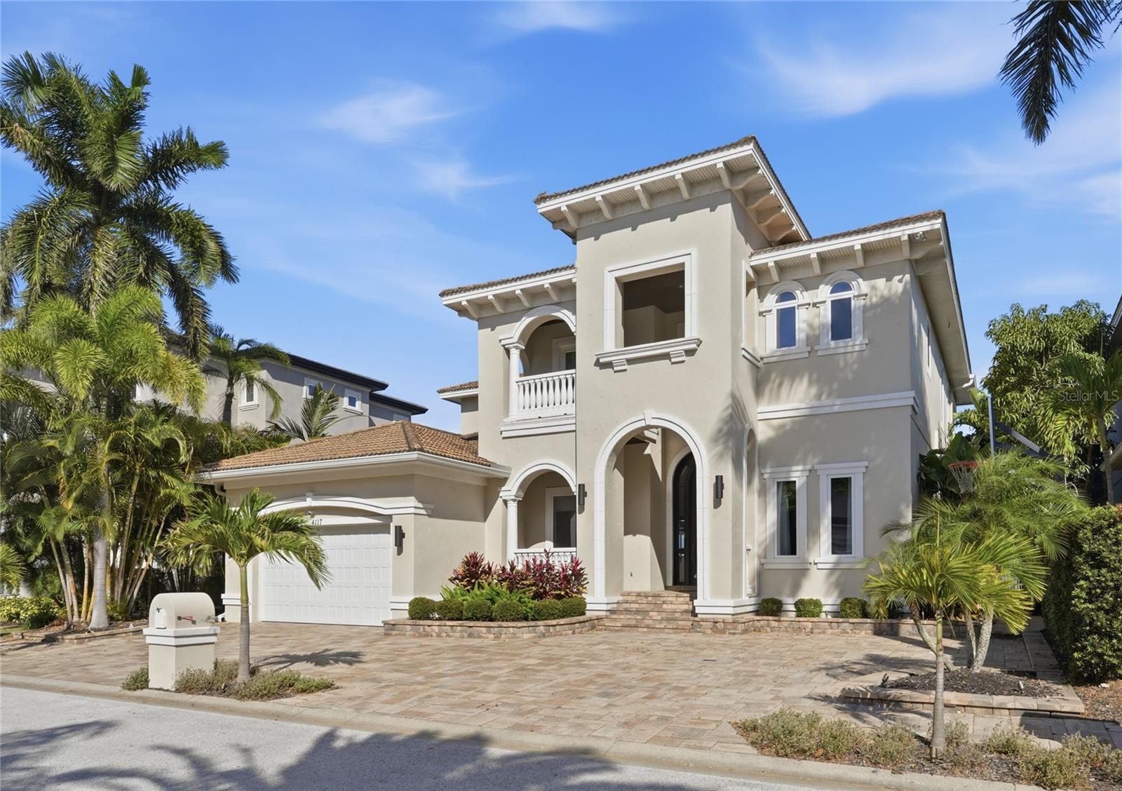 Image 5 of 61 For 4117 Causeway Vista Drive