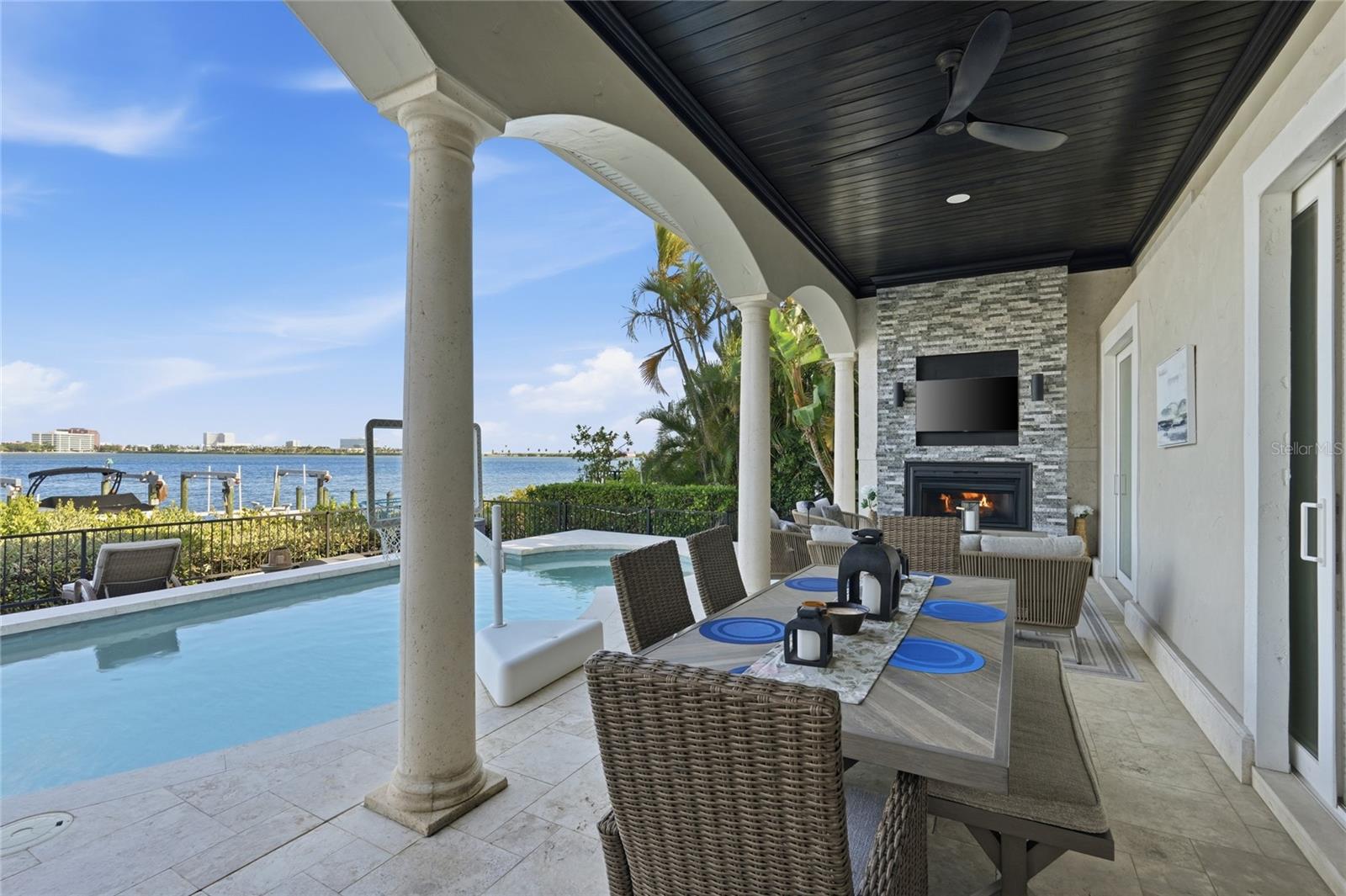 Image 8 of 61 For 4117 Causeway Vista Drive