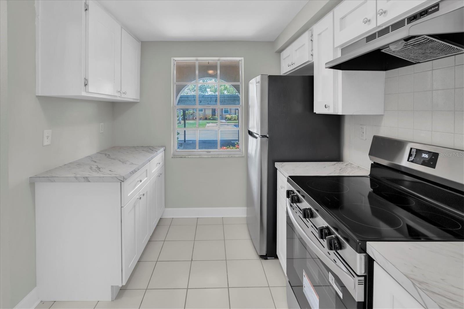 Image 14 of 41 For 4145 Hampton Drive