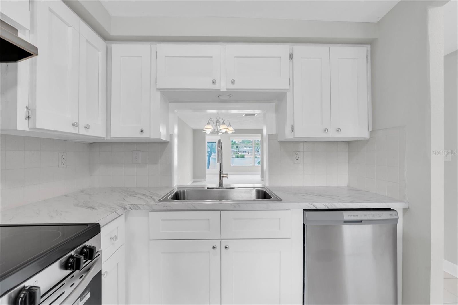 Image 16 of 41 For 4145 Hampton Drive