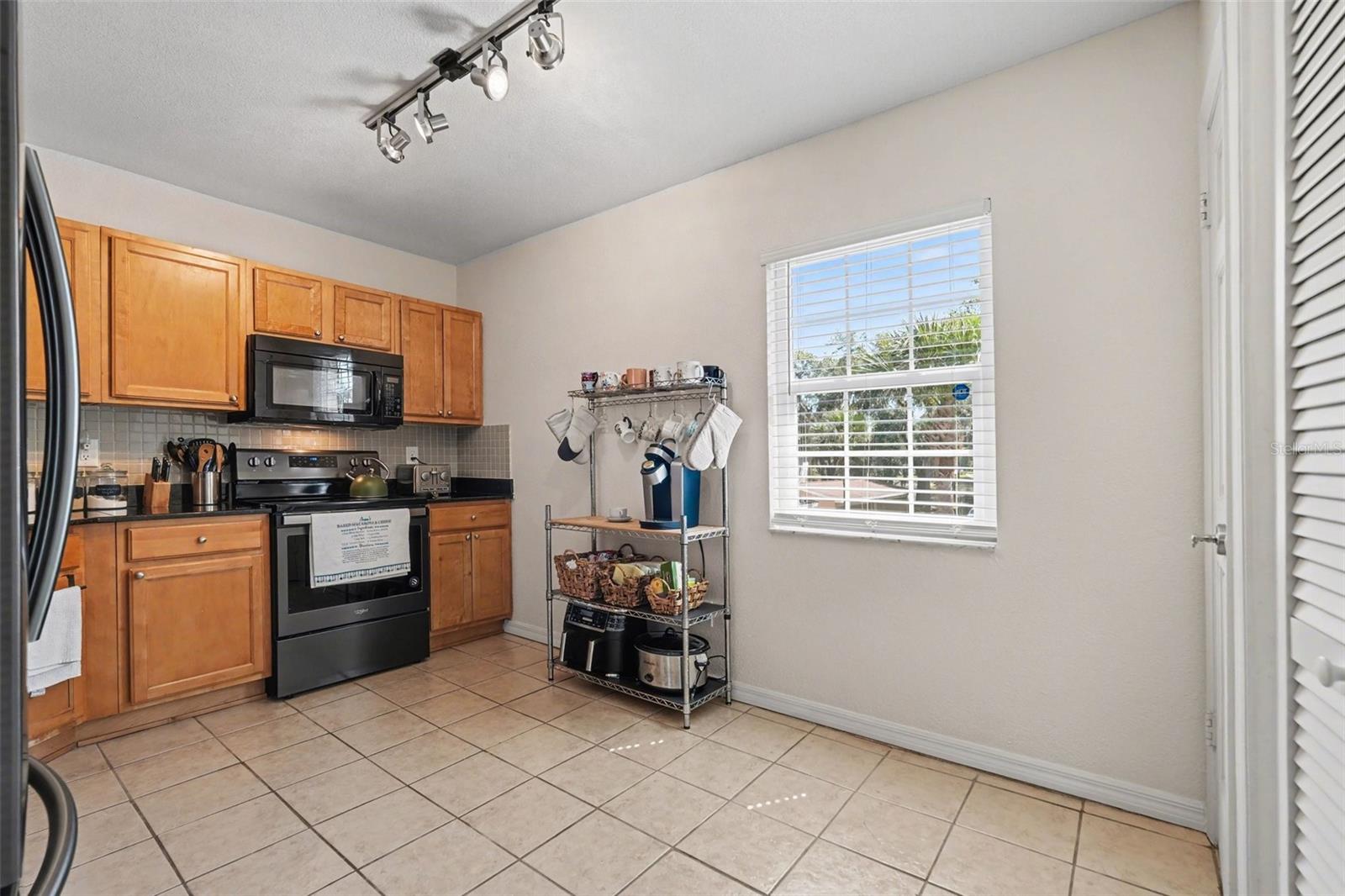 Image 12 of 31 For 10346 Carrollwood Lane 178