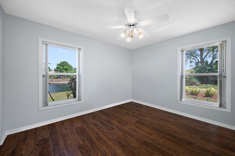 Image 31 of 56 For 5321 Gardens Dr