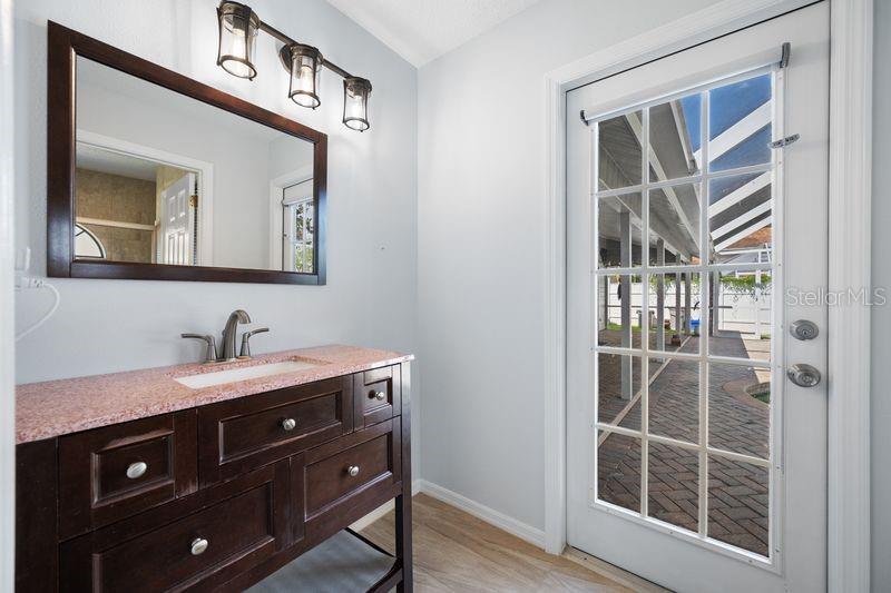 Image 34 of 56 For 5321 Gardens Dr