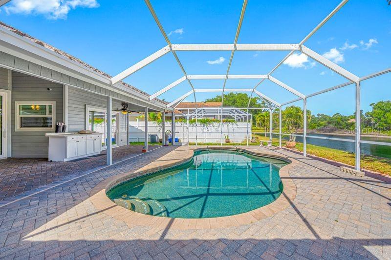 Image 38 of 56 For 5321 Gardens Dr