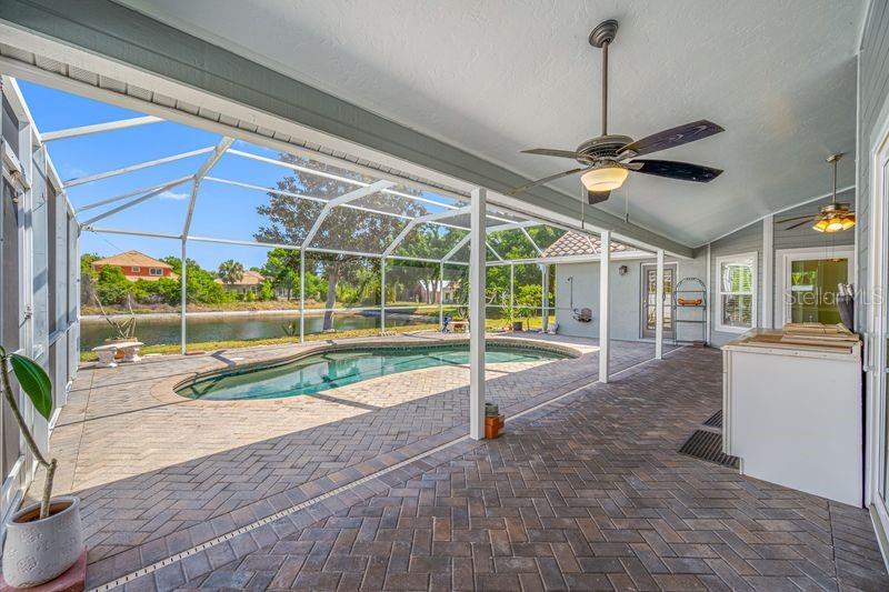 Image 41 of 56 For 5321 Gardens Dr