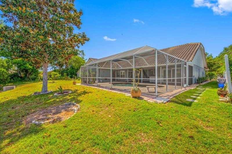 Image 50 of 56 For 5321 Gardens Dr