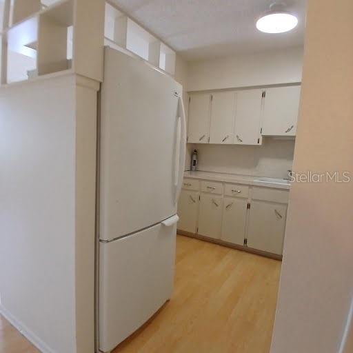 Image 5 of 13 For 2391 Sumatran Way 43