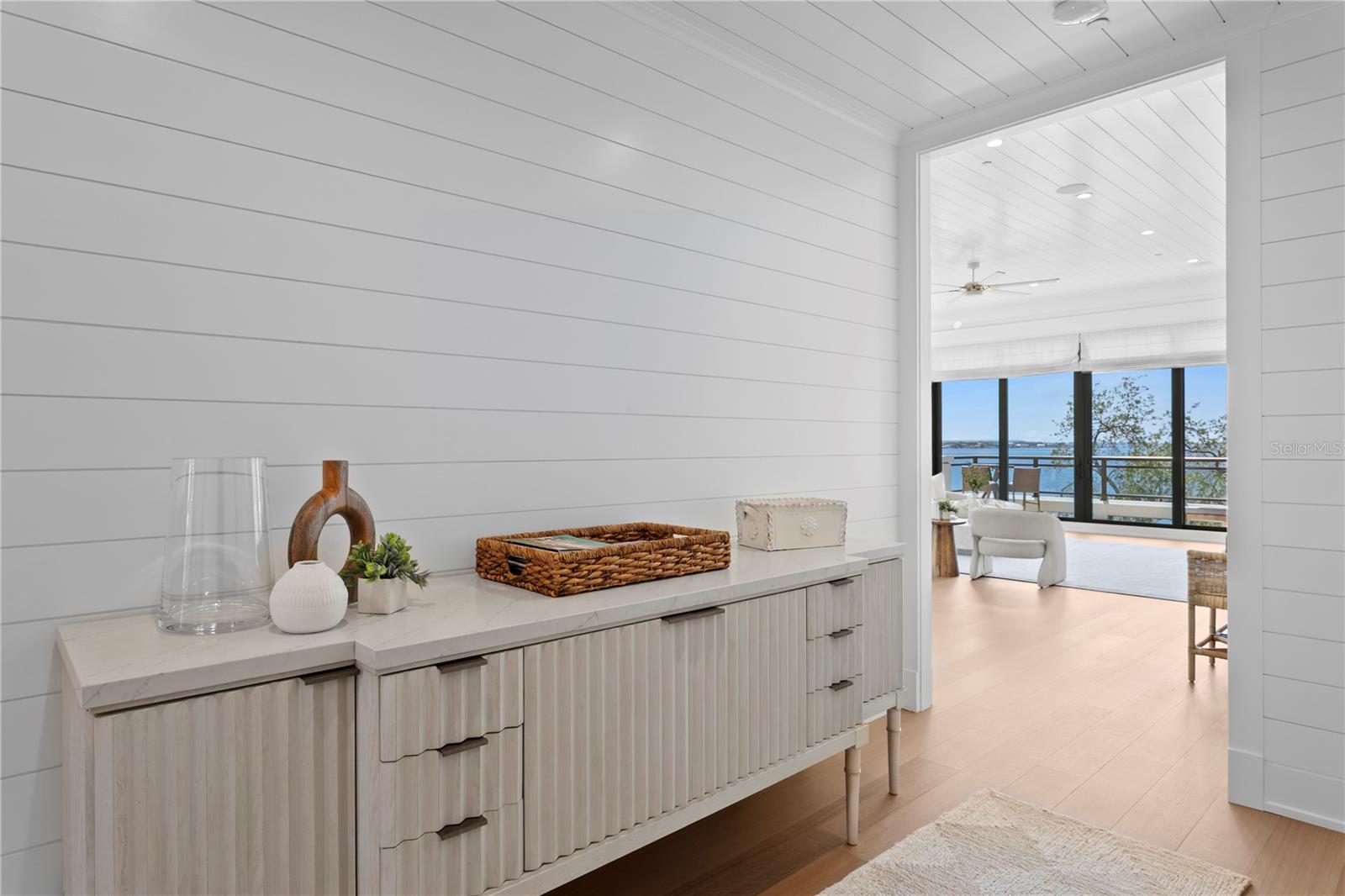 Image 14 of 55 For 2103 Bayshore Boulevard 504