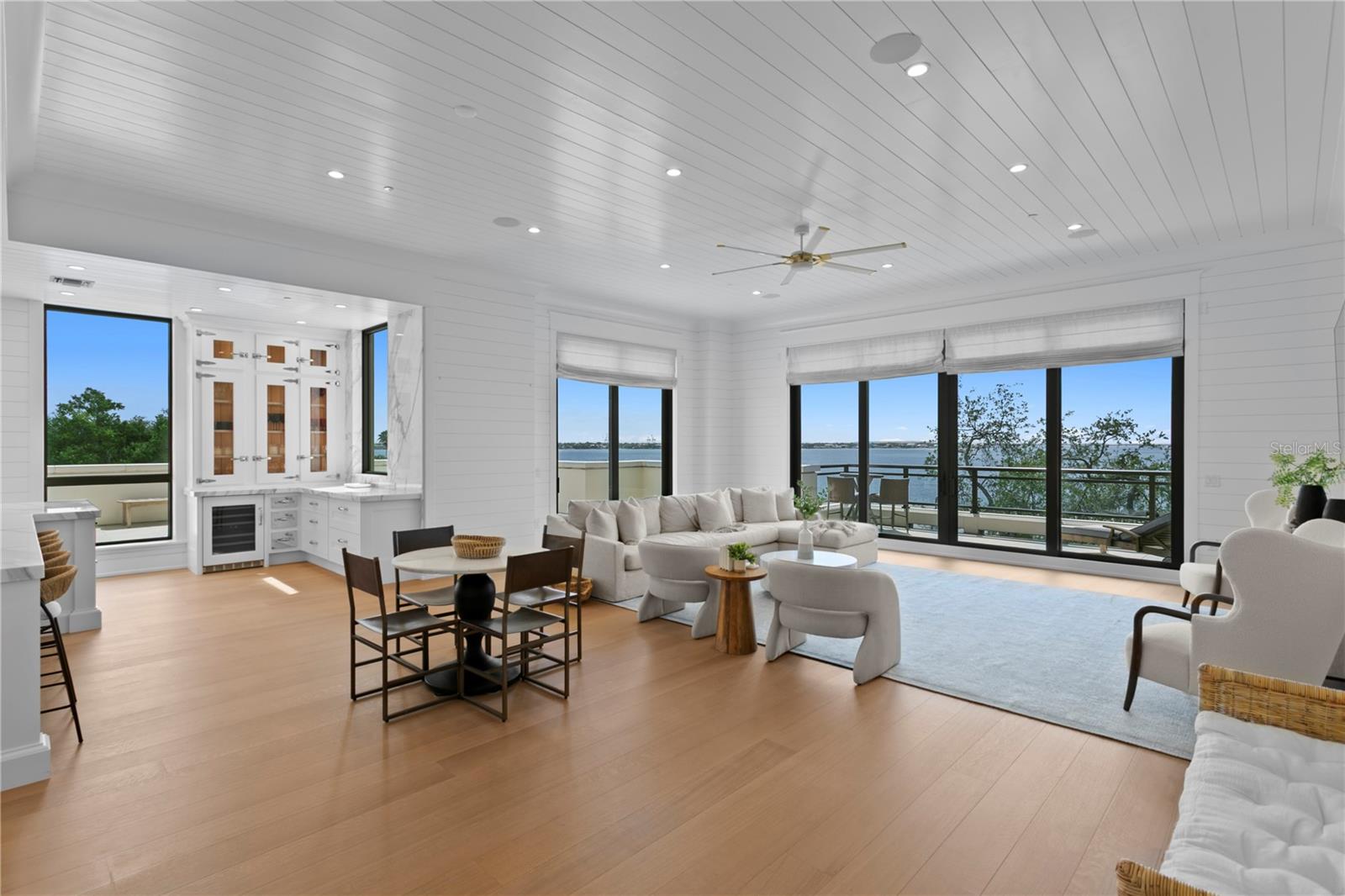 Image 2 of 55 For 2103 Bayshore Boulevard 504