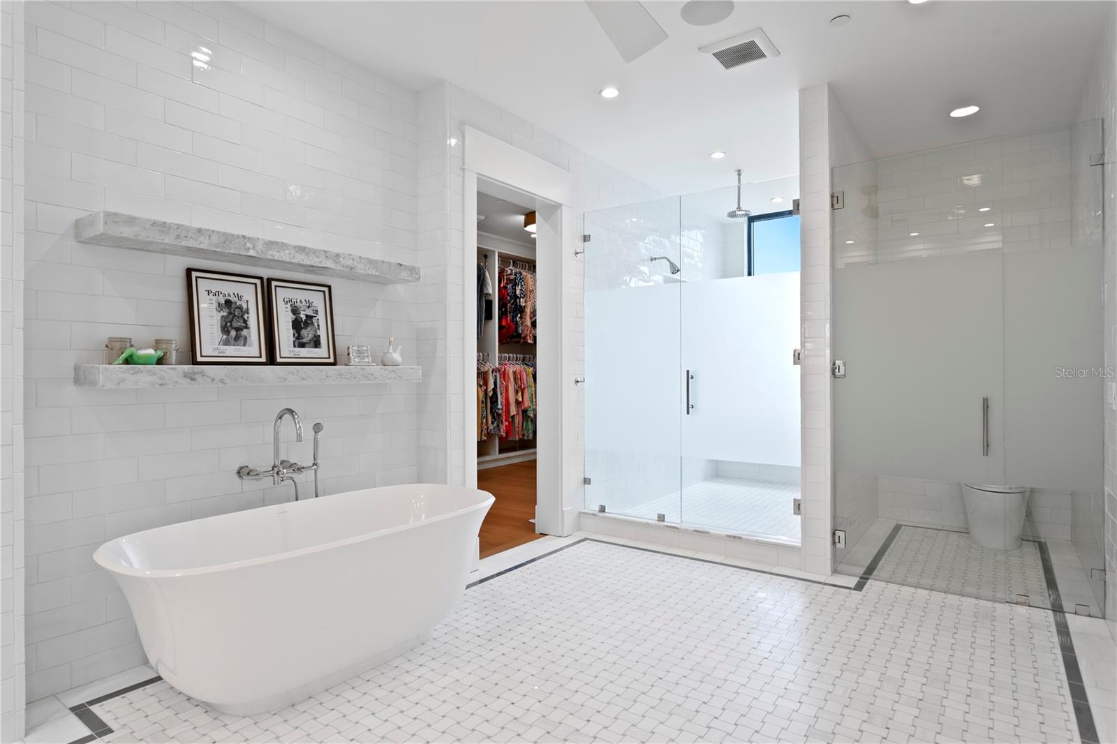 Image 21 of 55 For 2103 Bayshore Boulevard 504