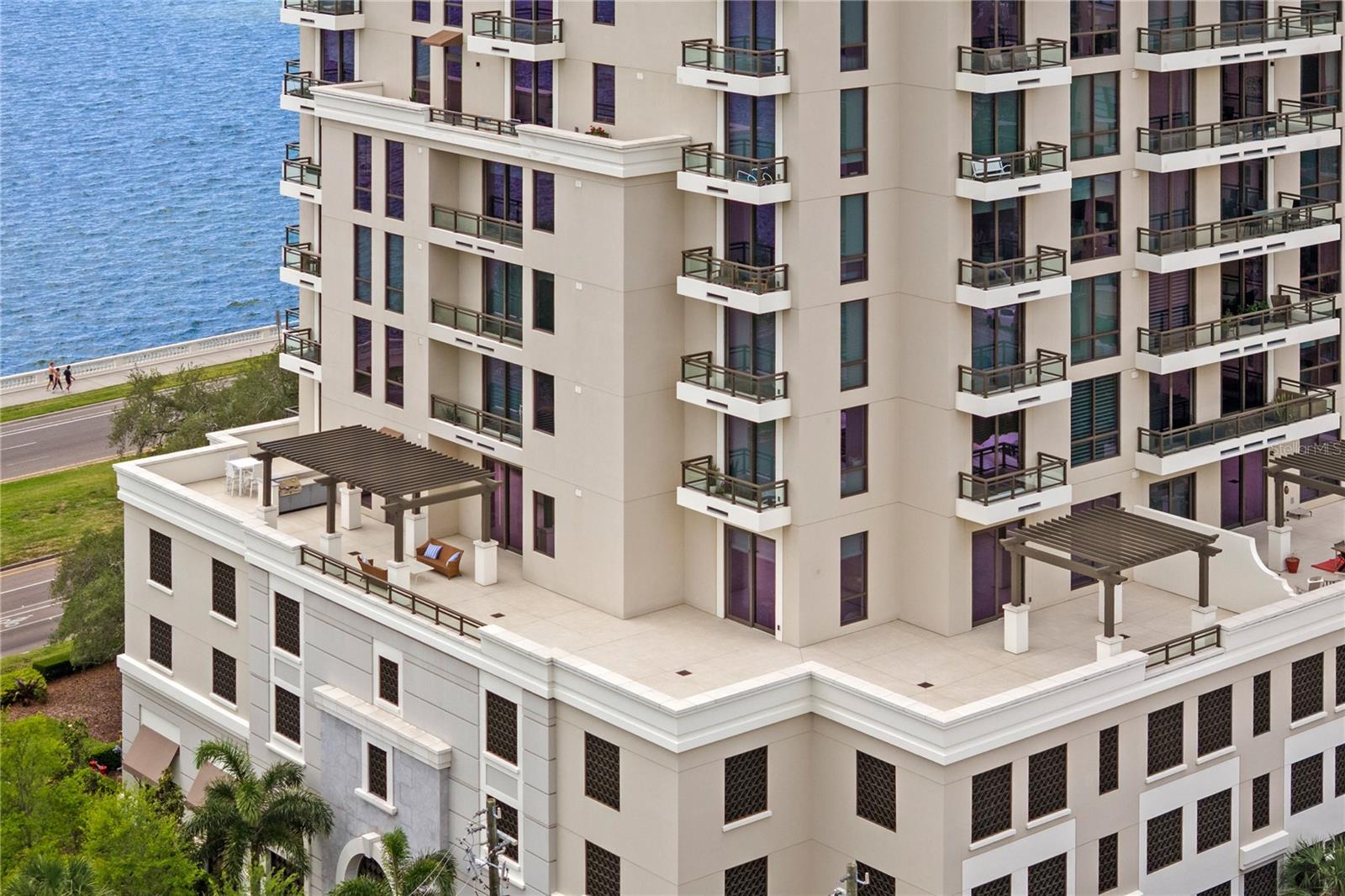 Image 39 of 55 For 2103 Bayshore Boulevard 504