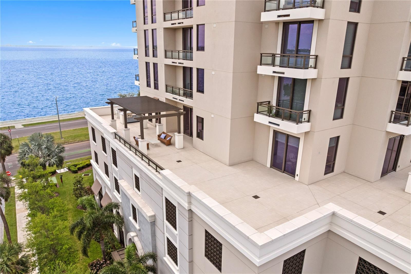 Image 40 of 55 For 2103 Bayshore Boulevard 504