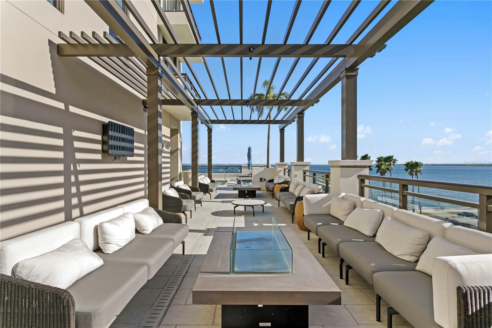 Image 46 of 55 For 2103 Bayshore Boulevard 504