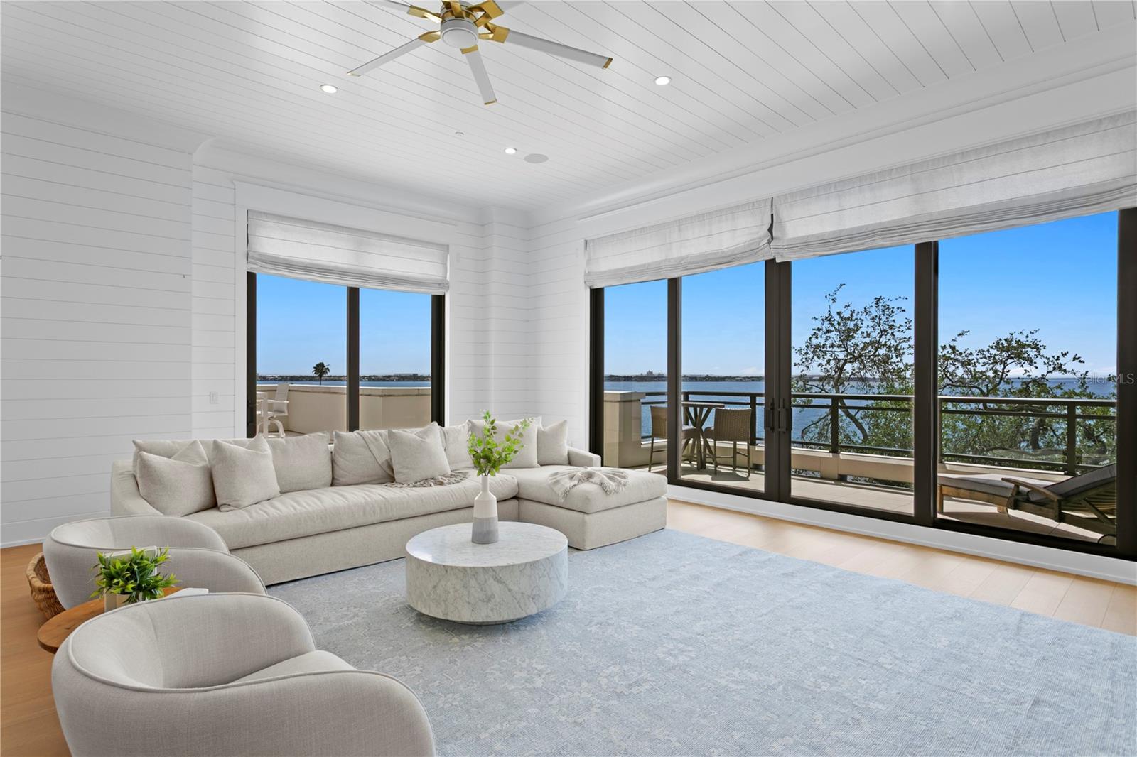 Image 5 of 55 For 2103 Bayshore Boulevard 504