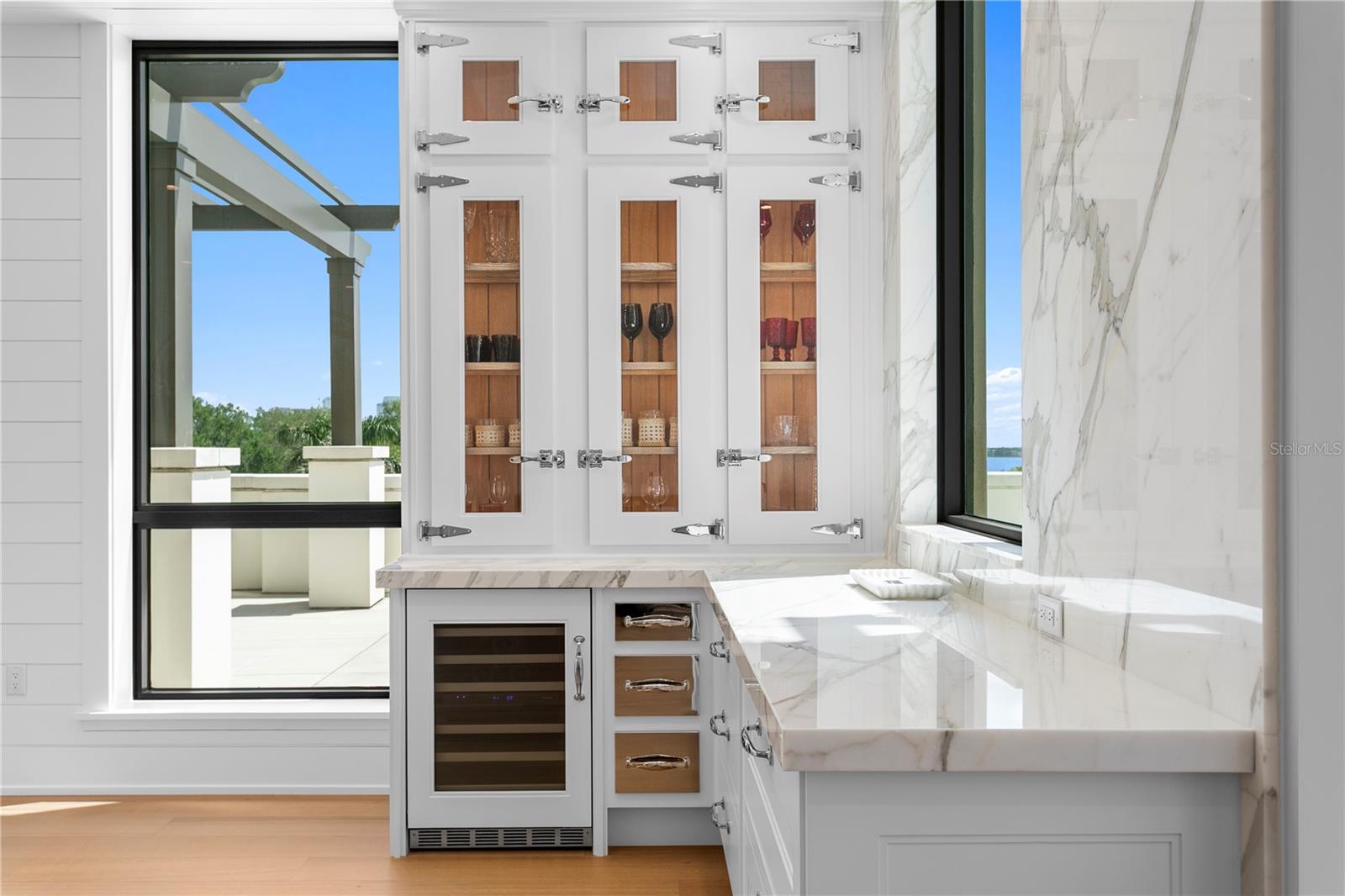 Image 8 of 55 For 2103 Bayshore Boulevard 504