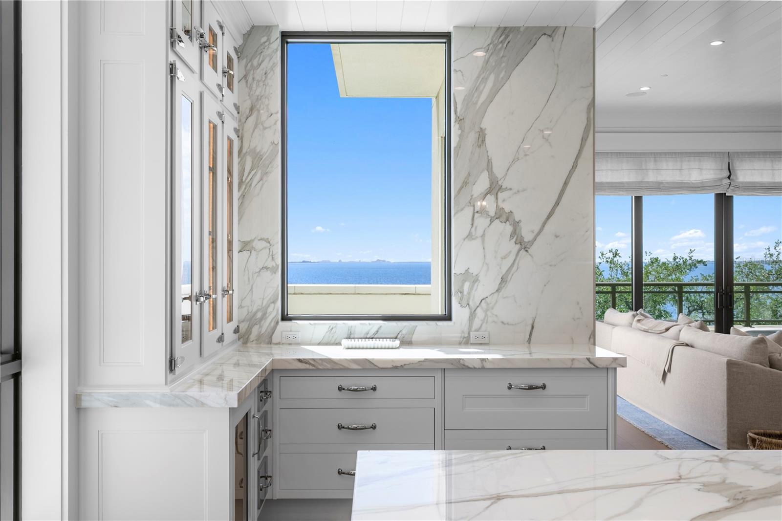 Image 9 of 55 For 2103 Bayshore Boulevard 504