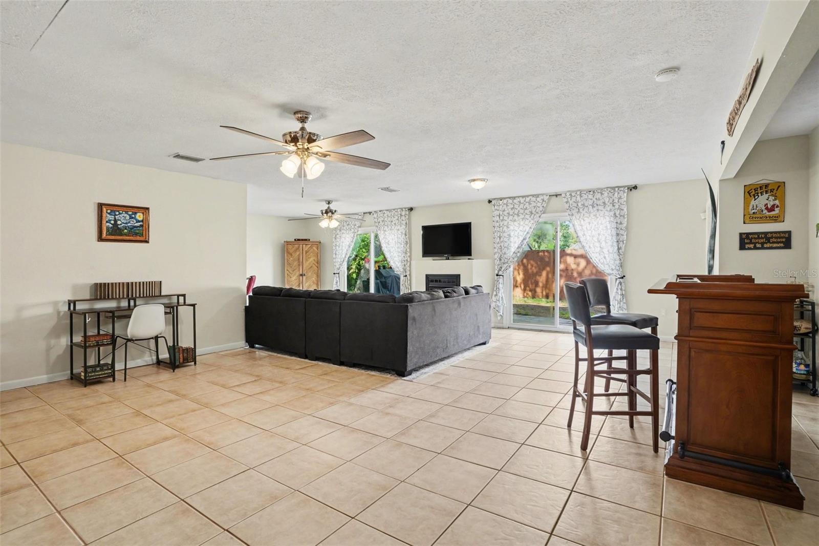 Image 20 of 34 For 4105 Spring Way Circle