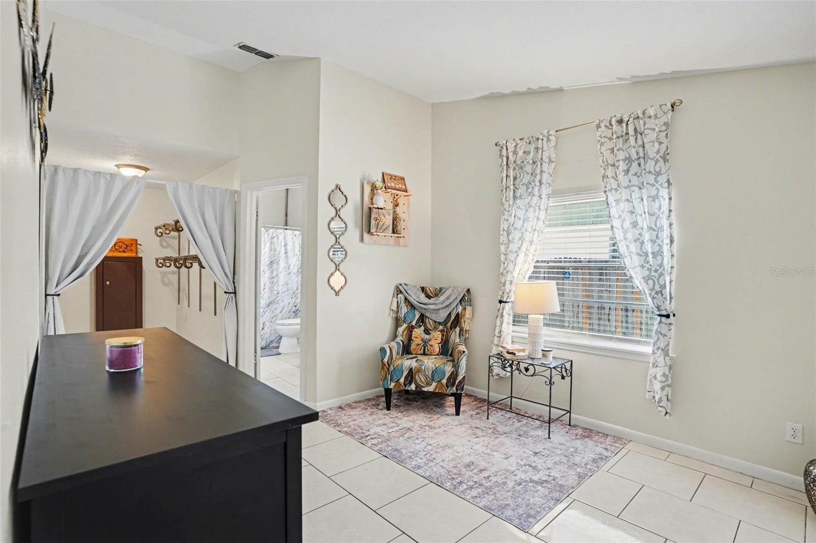 Image 23 of 34 For 4105 Spring Way Circle