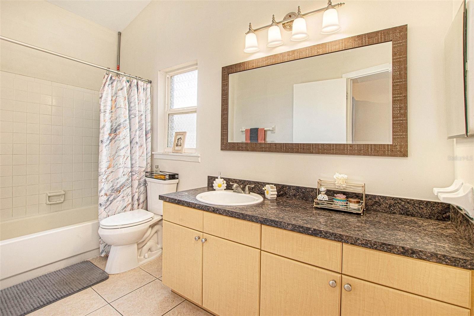 Image 24 of 34 For 4105 Spring Way Circle