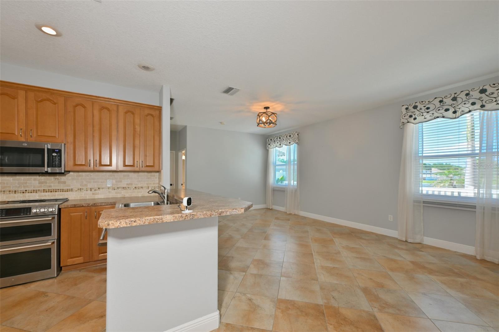 Image 11 of 56 For 12206 Citrus Leaf Drive