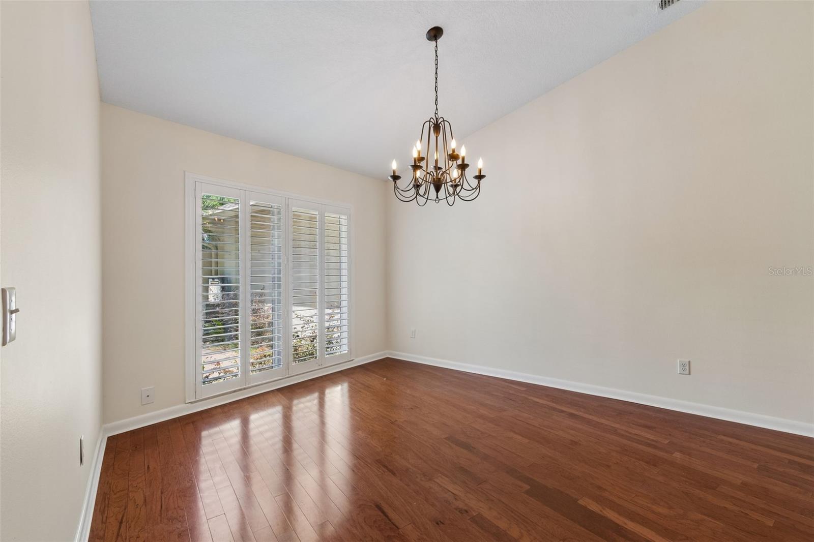 Image 2 of 26 For 3319 Cheviot Drive