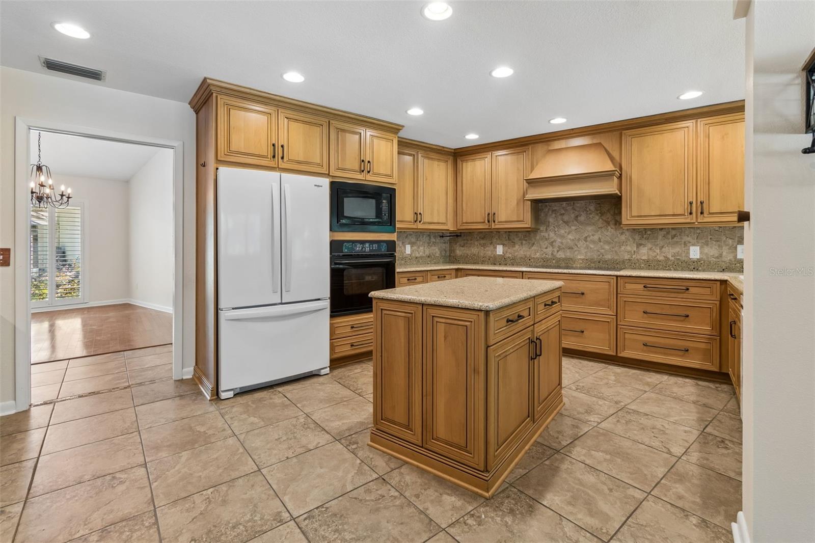 Image 4 of 26 For 3319 Cheviot Drive