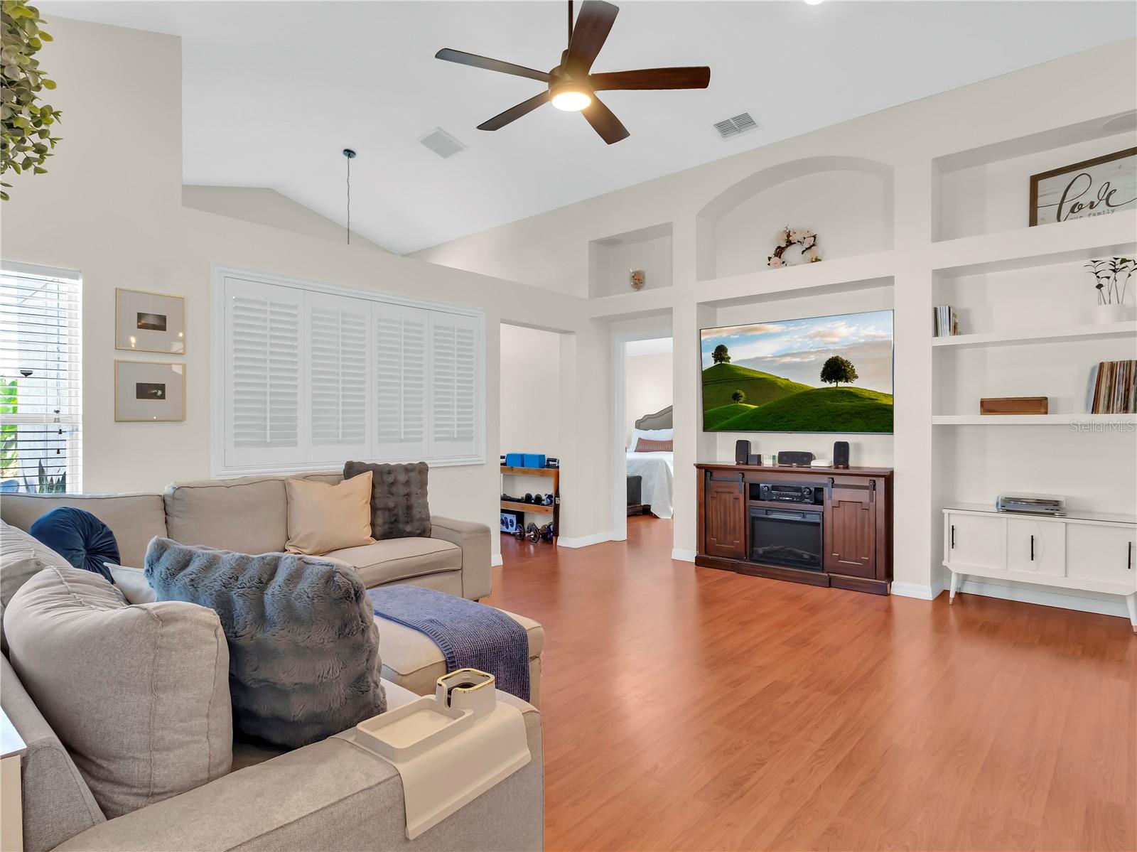 Image 18 of 42 For 11529 Cypress Reserve Drive