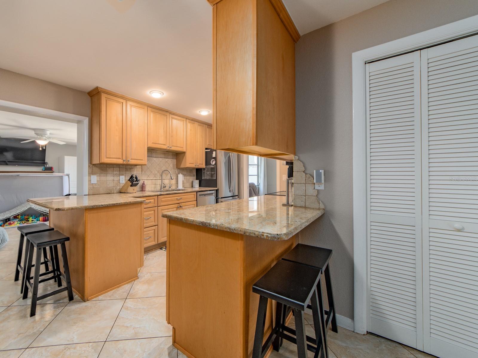 Image 11 of 38 For 1678 Algonquin Drive