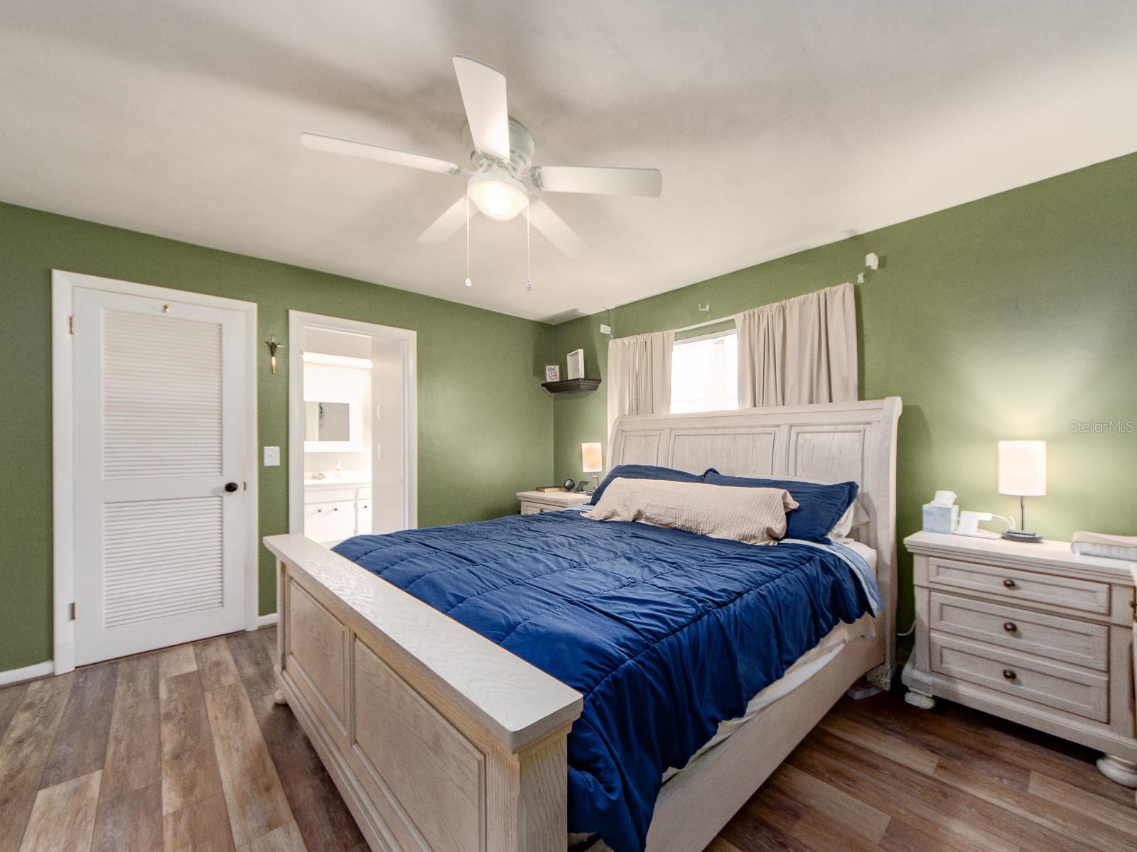 Image 15 of 38 For 1678 Algonquin Drive