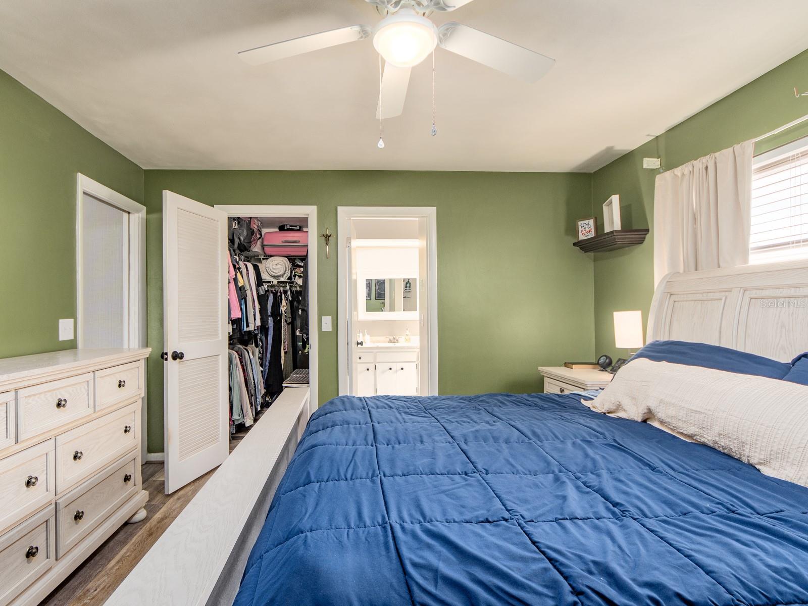 Image 16 of 38 For 1678 Algonquin Drive