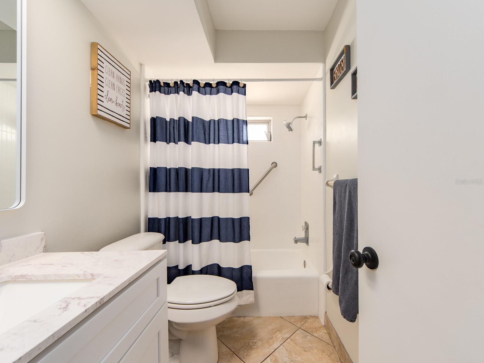 Image 23 of 38 For 1678 Algonquin Drive