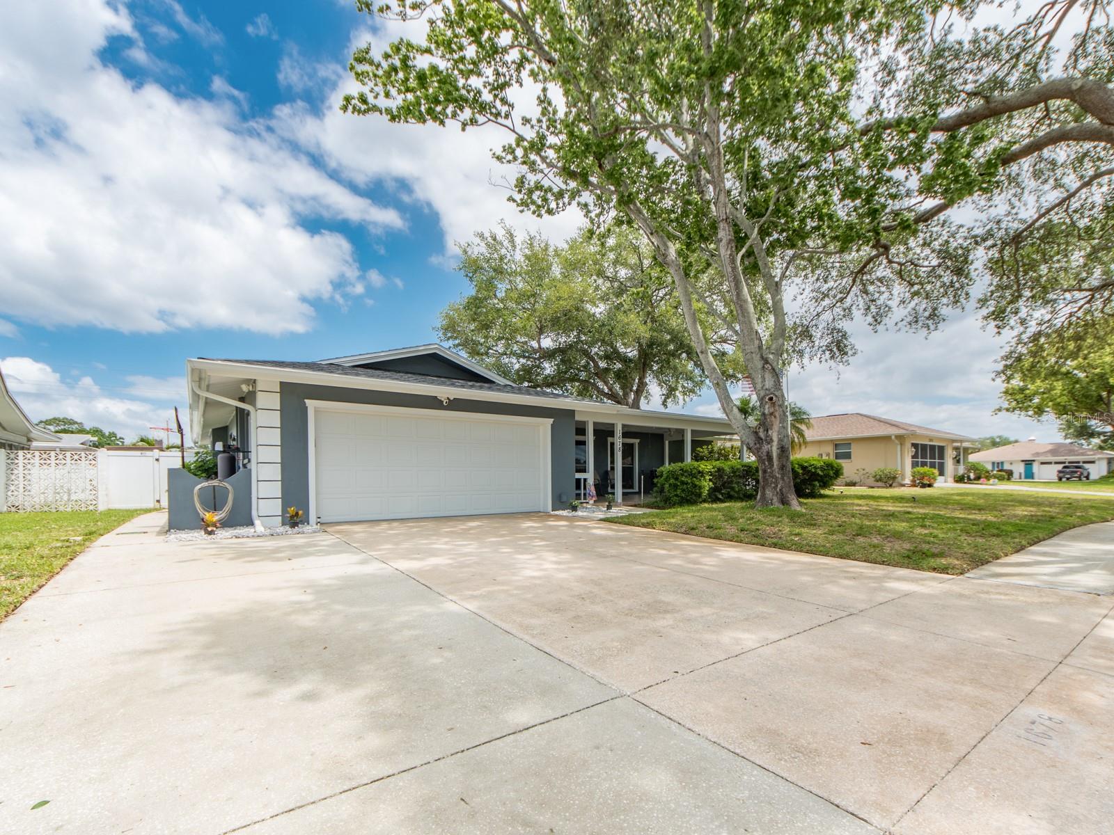 Image 35 of 38 For 1678 Algonquin Drive