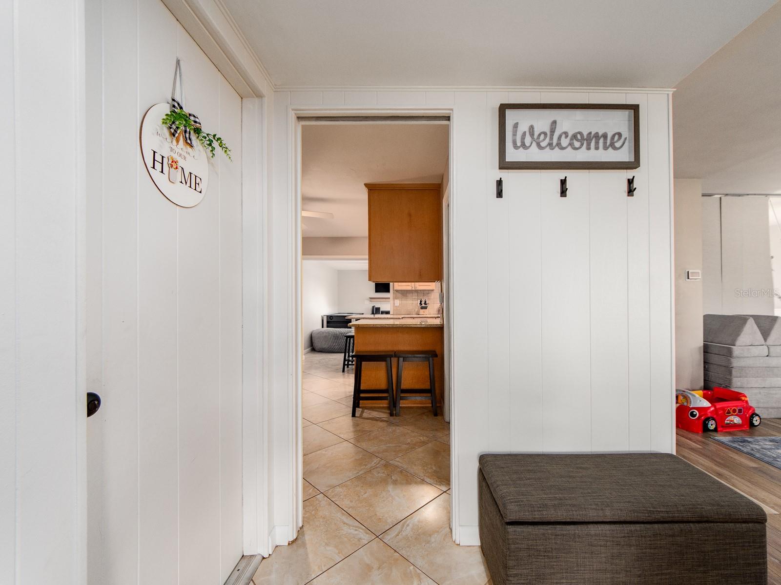 Image 4 of 38 For 1678 Algonquin Drive