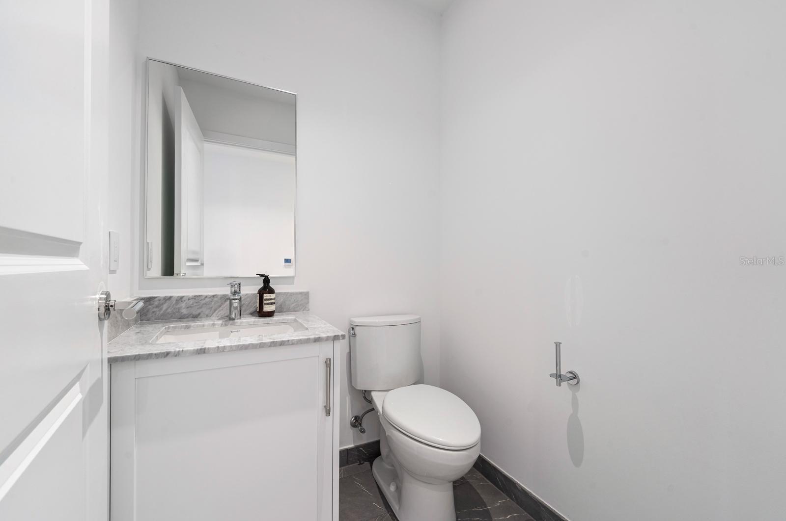 Image 27 of 58 For 3015 Ysabella Avenue 1602