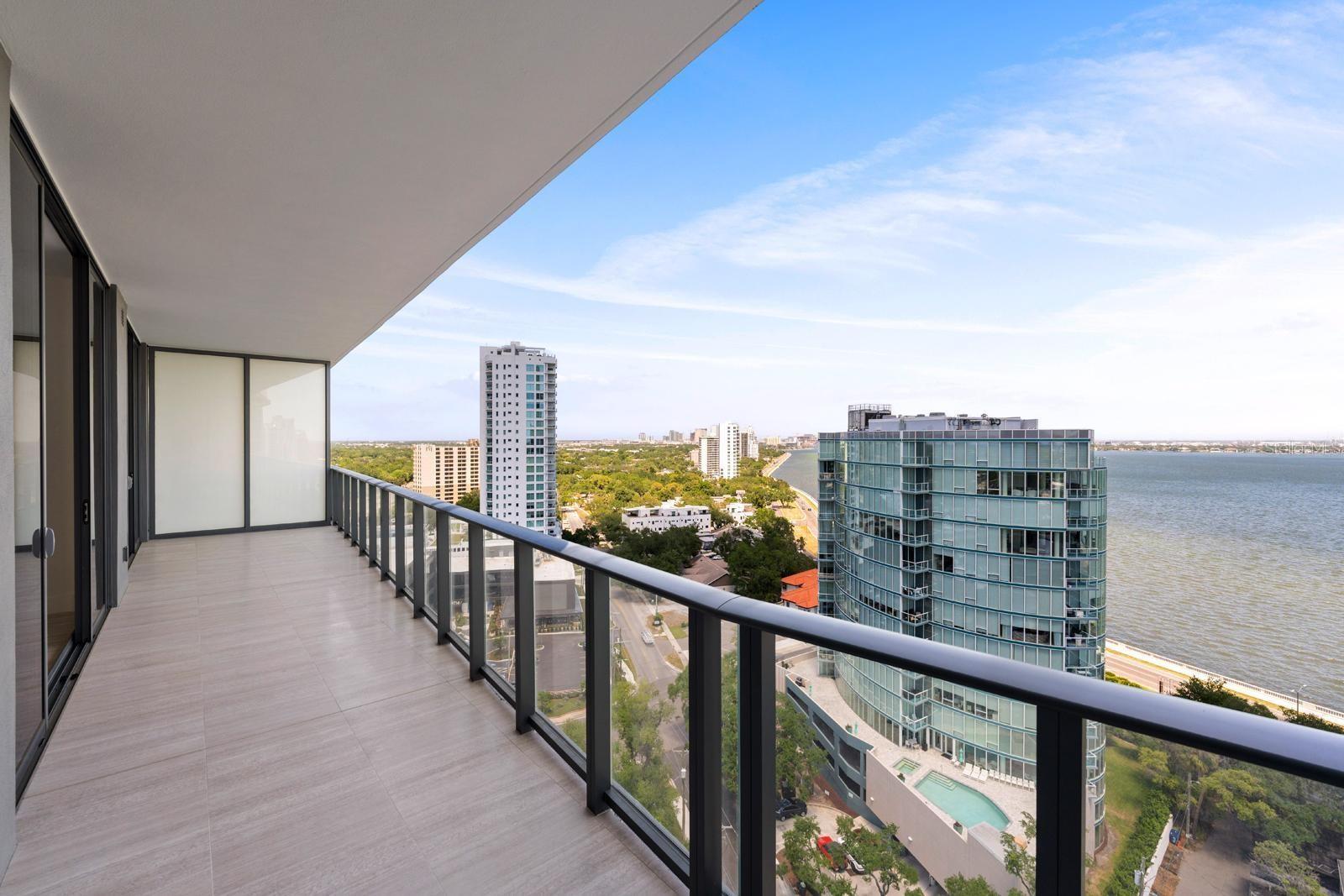 Image 31 of 58 For 3015 Ysabella Avenue 1602