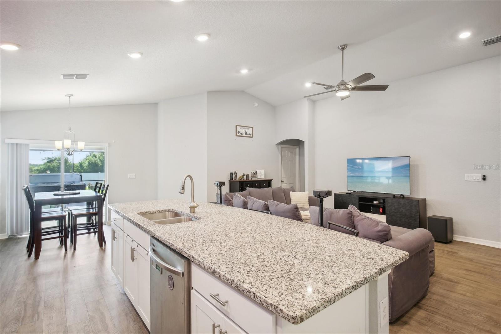 Image 4 of 40 For 12100 Stone Pine Street