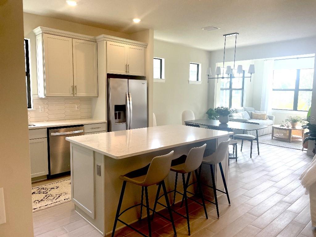 Image 15 of 38 For 4012 Basket Oak Circle