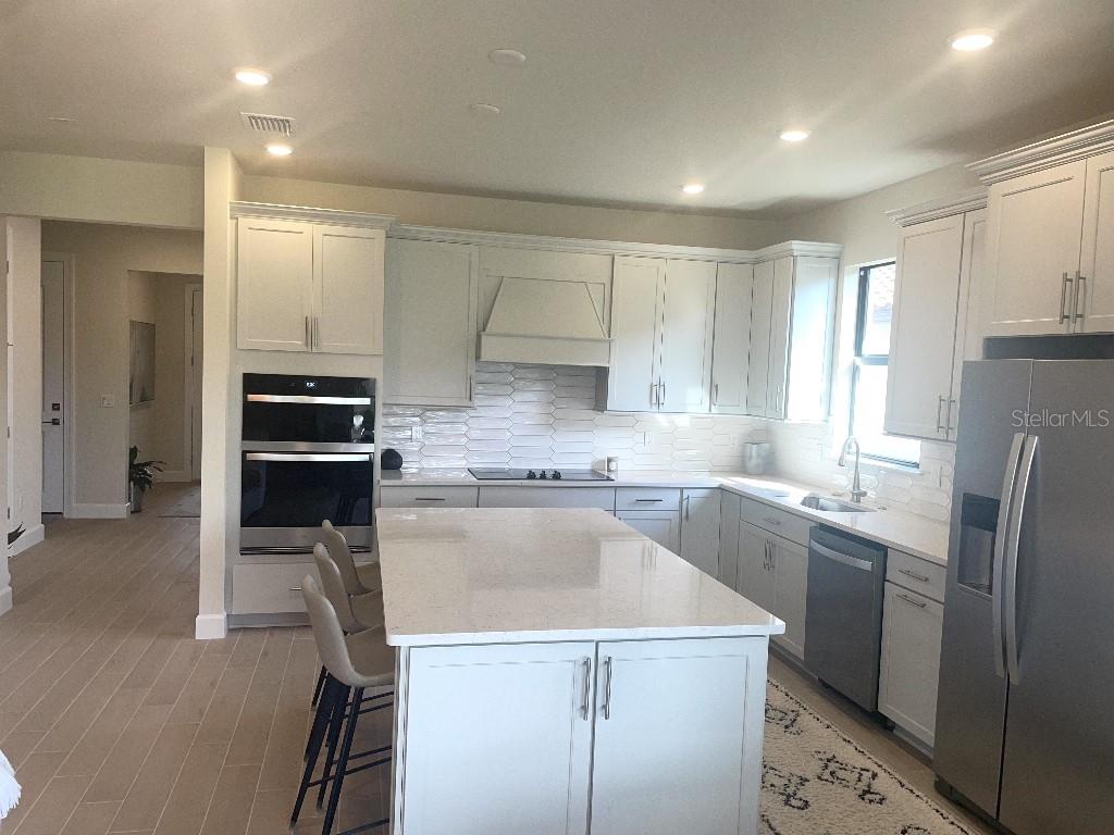 Image 16 of 38 For 4012 Basket Oak Circle