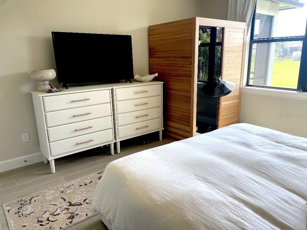 Image 30 of 38 For 4012 Basket Oak Circle