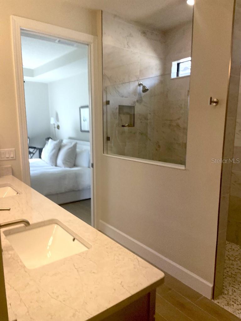 Image 33 of 38 For 4012 Basket Oak Circle