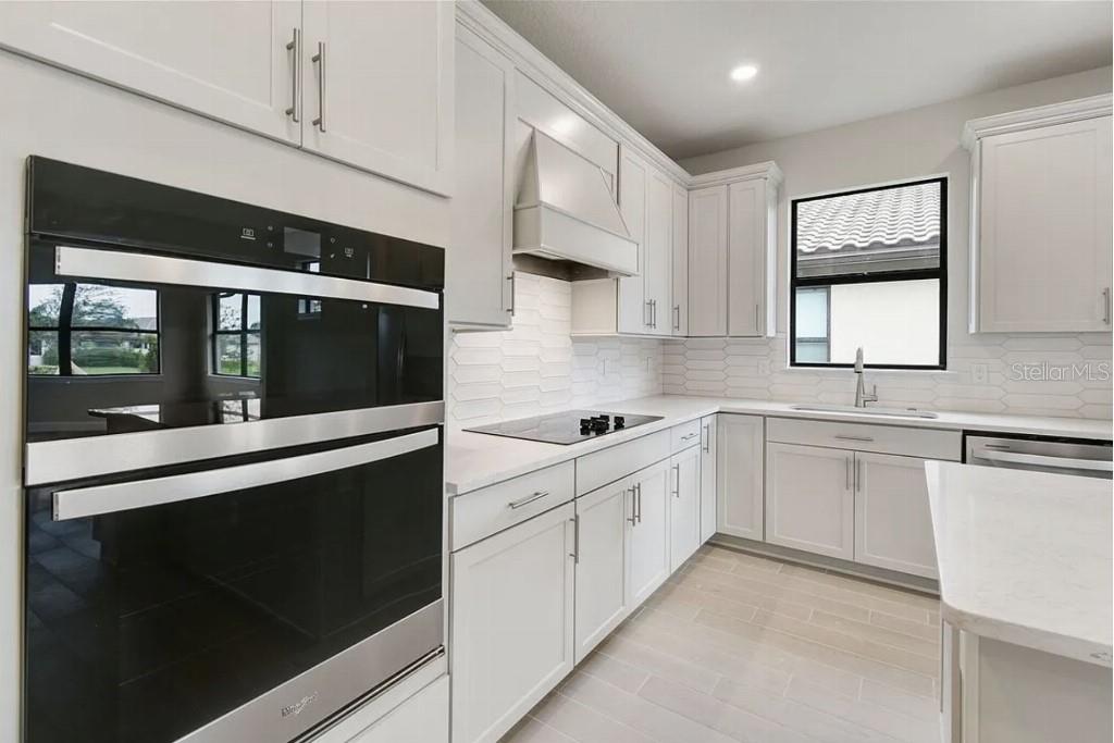 Image 37 of 38 For 4012 Basket Oak Circle